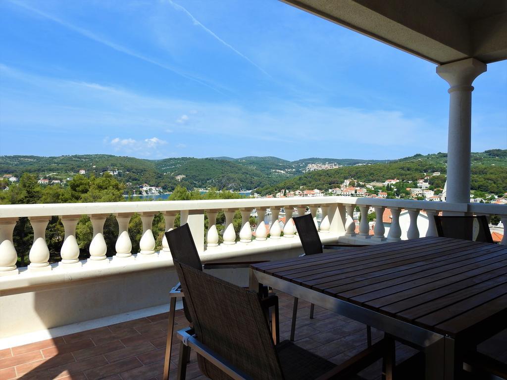 Apartments Villa Barbara Sumartin Ngoại thất bức ảnh